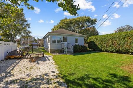 32 Crandall Avenue, Westerly, Rhode Island 02891