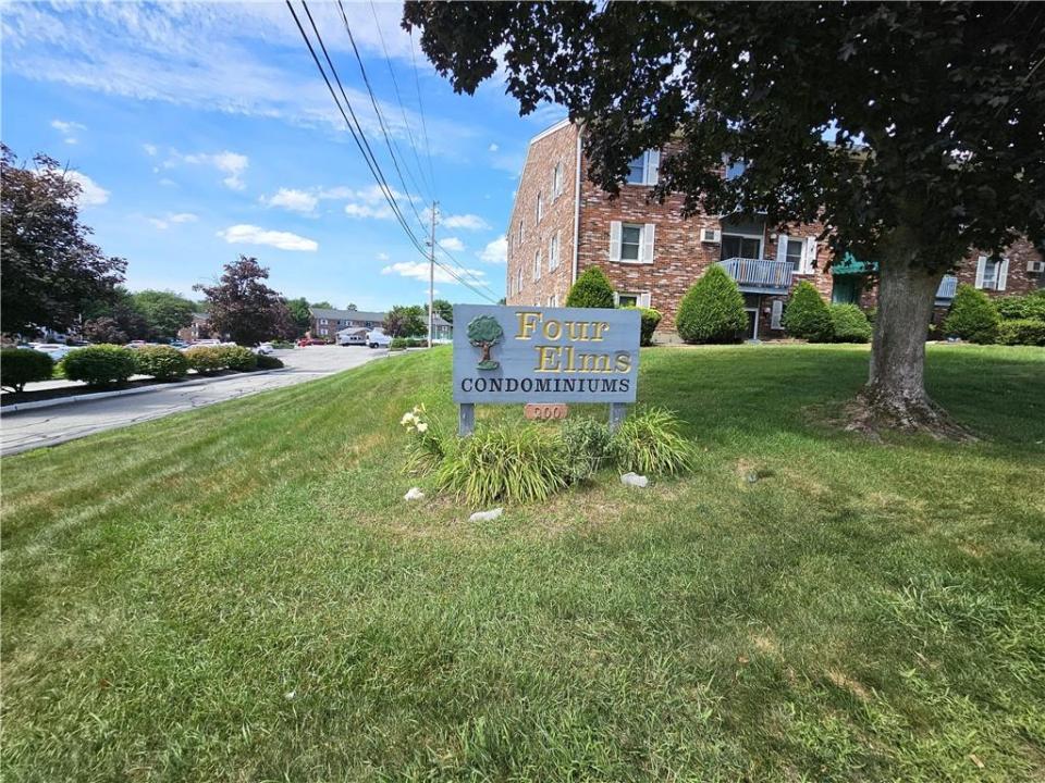 200 Manville Hill Road 1A, Cumberland, Rhode Island 02864, HOA KỲ