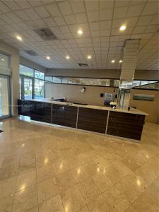 231 174th St 1611, Sunny Isles Beach, Florida 33160, USA