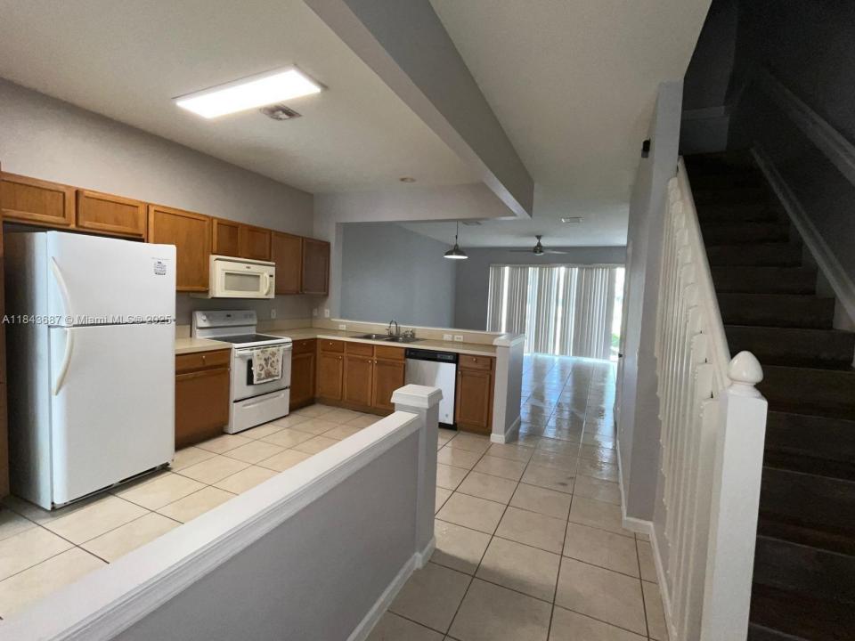 1093 Woodfield Rd 1093, Green Acres, Флорида 33415, Соединенные Штаты