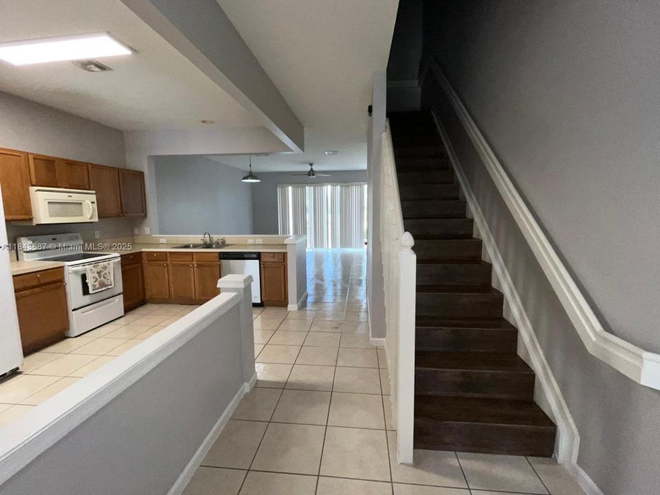 1093 Woodfield Rd 1093, Green Acres, Флорида 33415, Соединенные Штаты