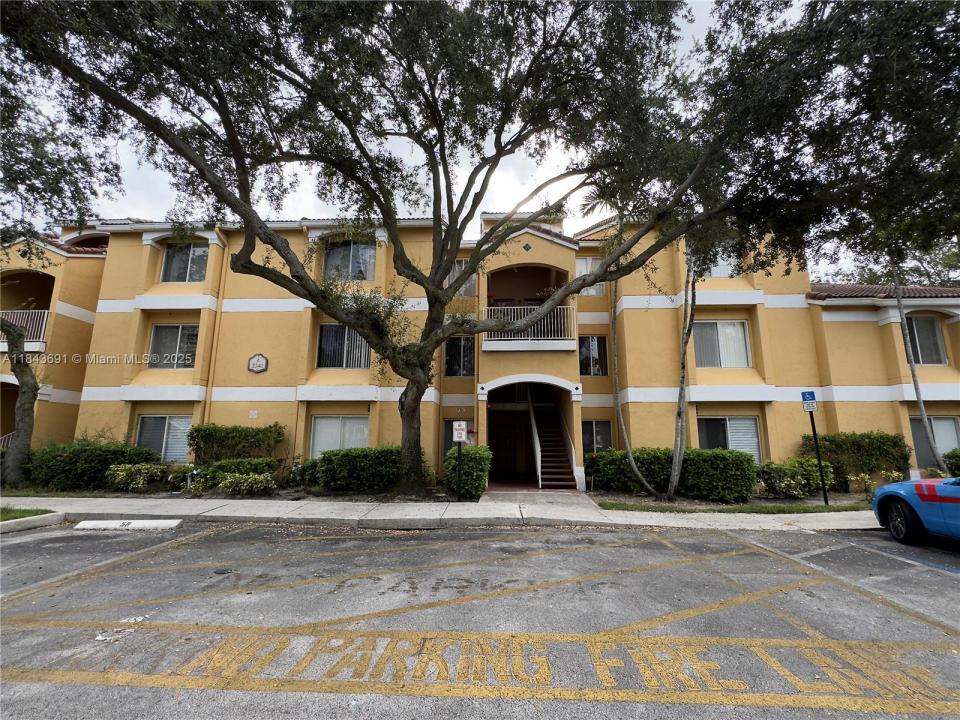 2341 NW 33rd St 405, Oakland Park, Florida 33309, Stati Uniti