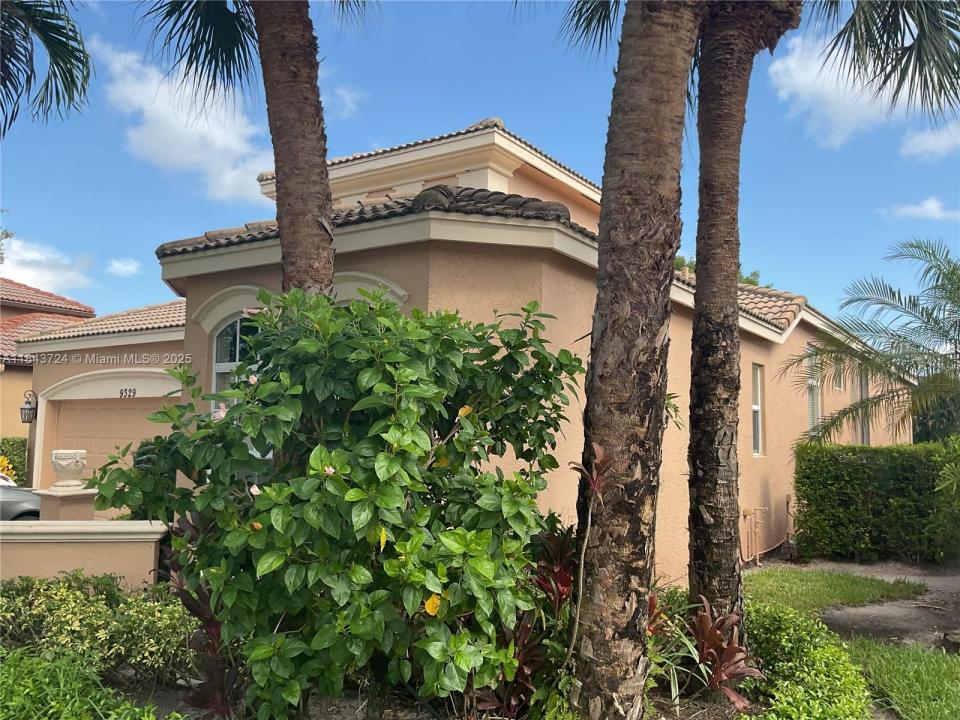 9329 W Via Grande  W 9329, Wellington, Florida 33411