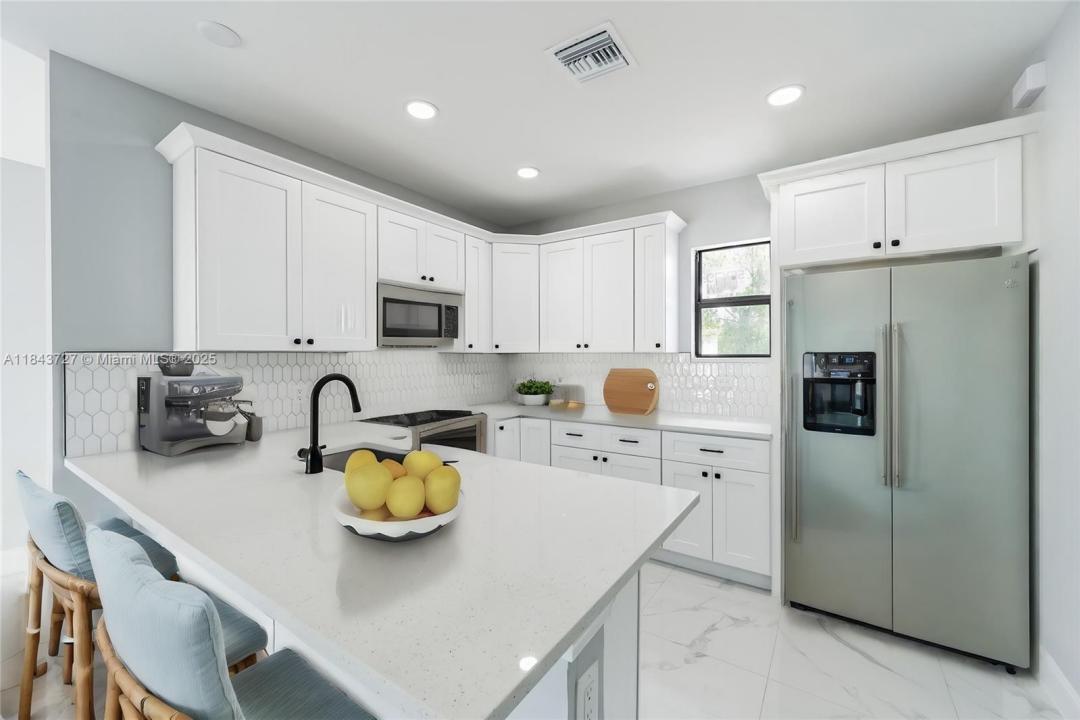1315 Diplomat Pkwy E, Cape Coral, Florida 33909