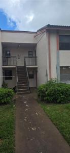 900 NE 209th Ter 203-31, Miami, Florida 33179, USA
