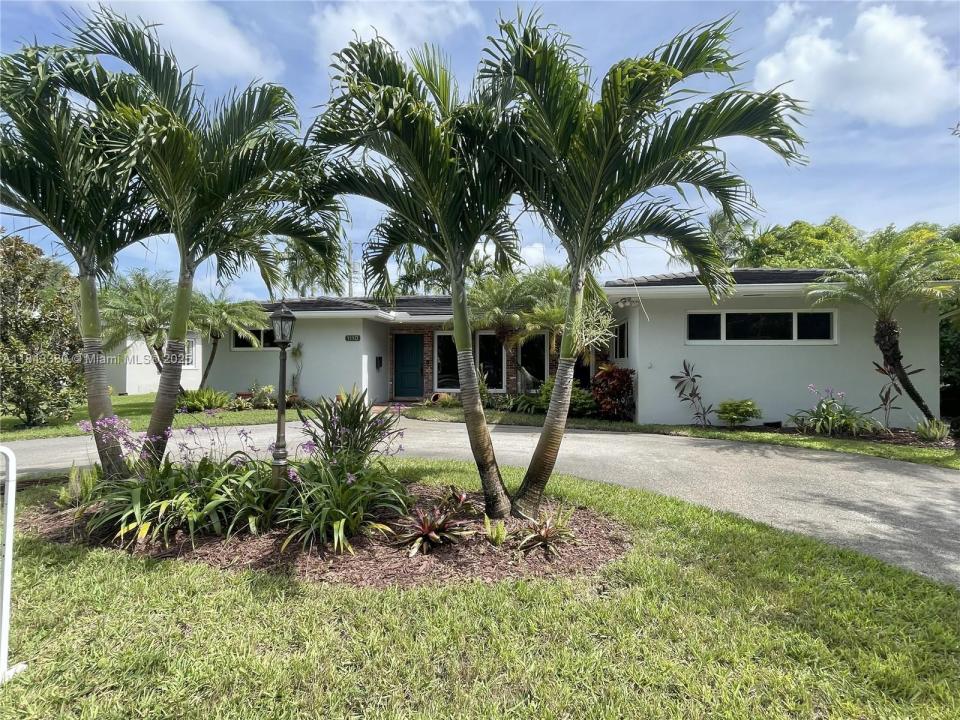 1110 Redbird Ave, Miami Springs, Flórida 33166, Estados Unidos