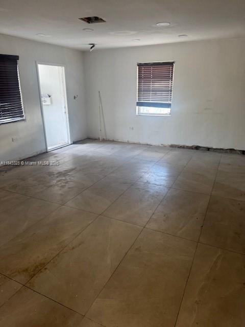 125 NW 122nd St, North Miami, Floride 33168, États-Unis