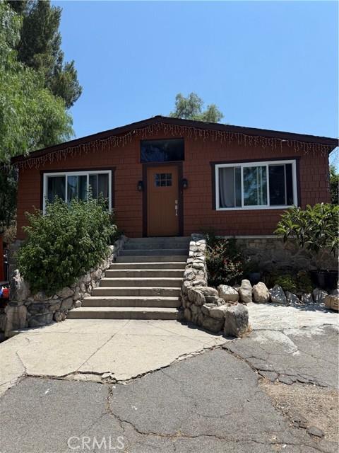 Samoa Avenue, Tujunga, California 91042