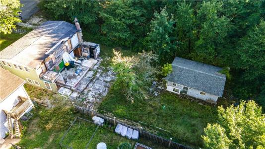 50 Round Lake Drive, Burrillville, רוד איילנד 02859, ארצות הברית של אמריקה 