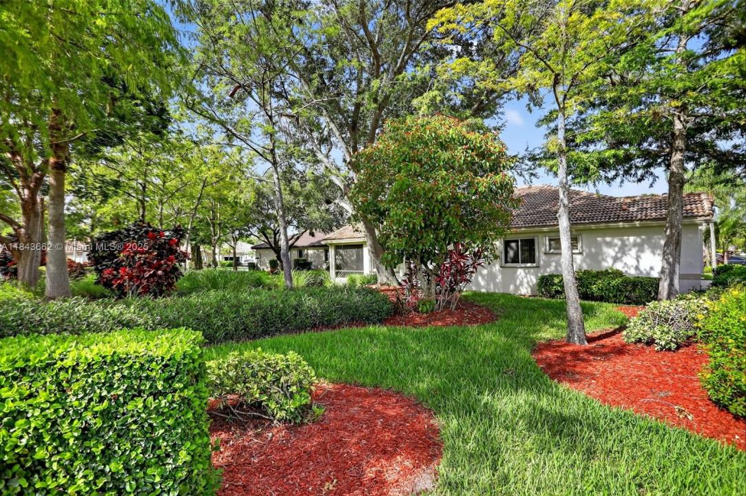 8754 NW 75th Pl, Tamarac, Florida 33321