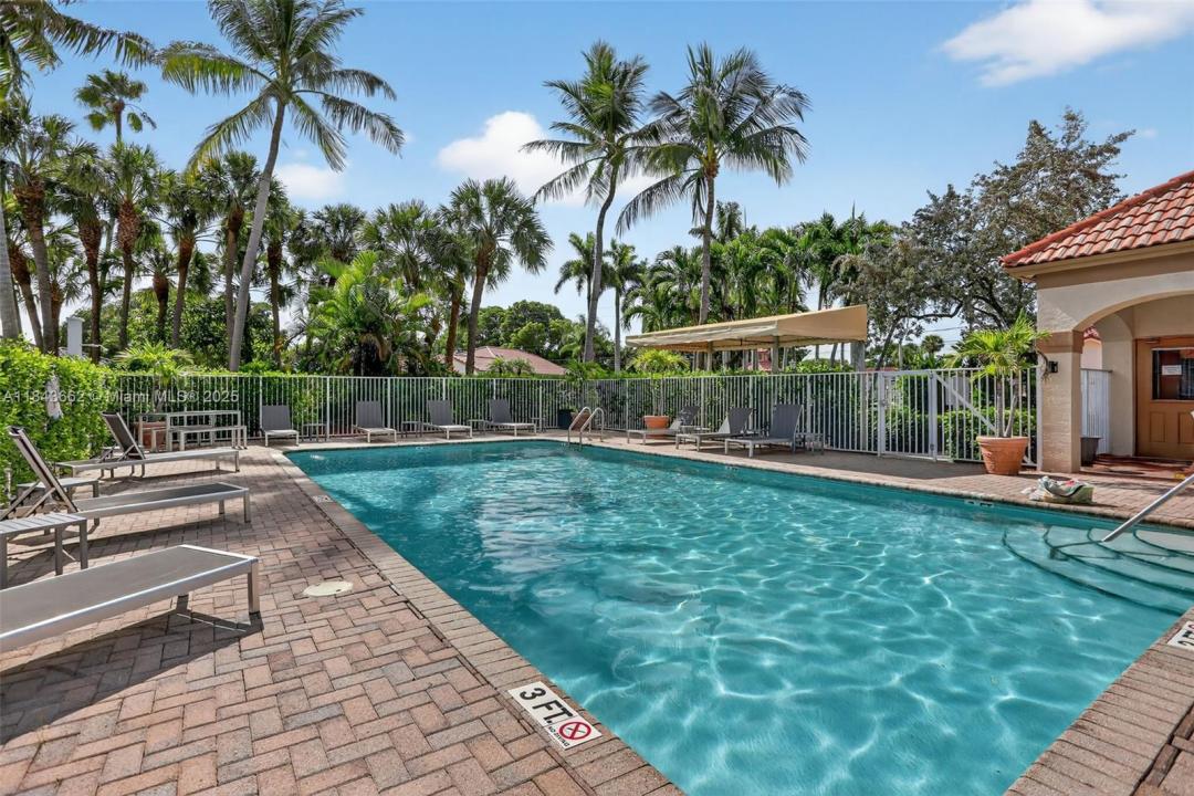 8754 NW 75th Pl, Tamarac, Florida 33321