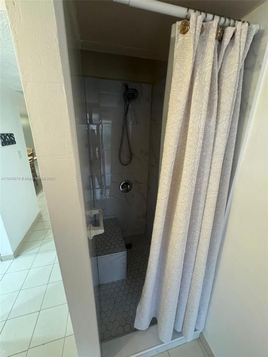 4360 W 11th Ln 33, Hialeah, Florida 33012