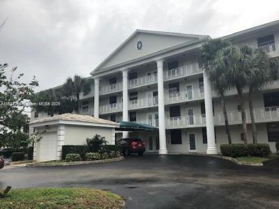 1715 Whitehall Dr 405, Davie, Florida 33324, USA