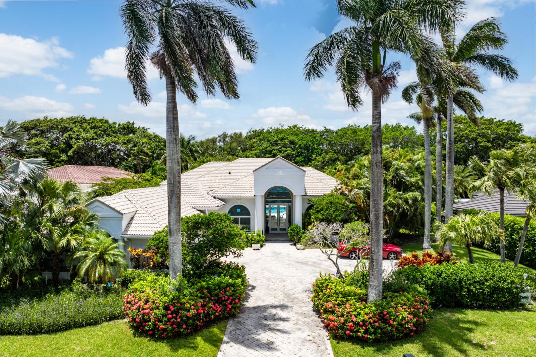 13795 Le Bateau Lane, Frenchmans Creek, Palm Beach Gardens, Florida 33410