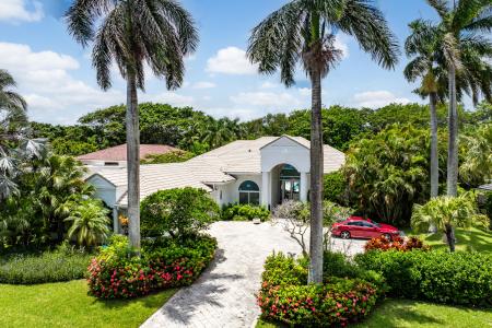13795 Le Bateau Lane, Frenchmans Creek, Palm Beach Gardens, Florida 33410