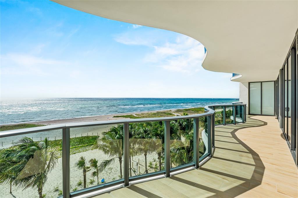 900 N Ocean Blvd. 505, Casamar, Pompano Beach, Floryda 33062, USA