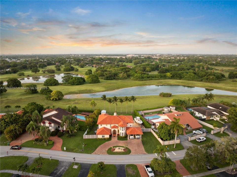 9621 W Calusa Club Dr, Miami, Floride 33186, États-Unis