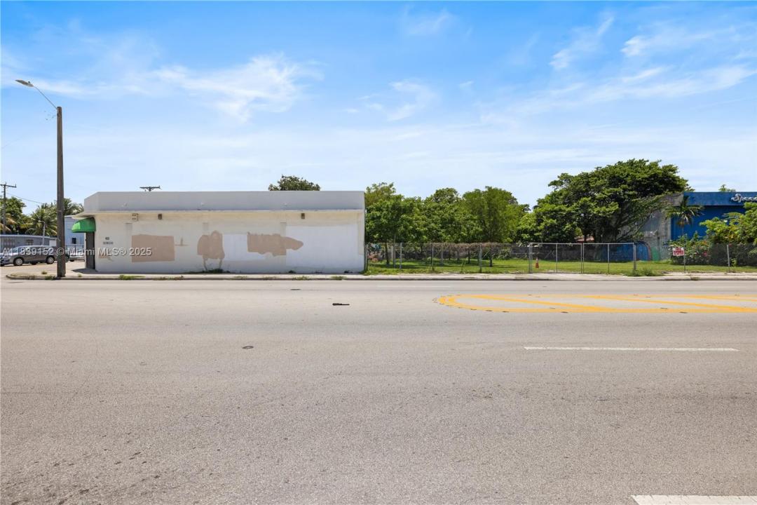 114 NW 22nd Ave, Miami, Florida 33125, Amerika Birleşik Devletleri