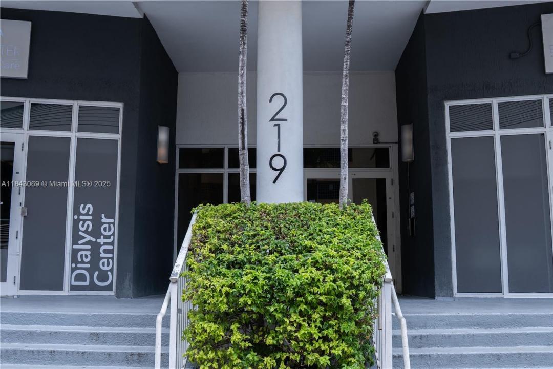 219 NW 12th Ave 707, Miami, Флорида 33128, Соединенные Штаты