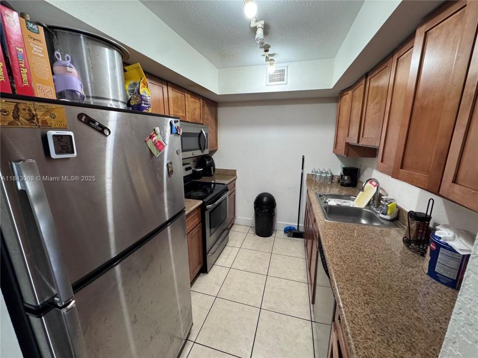 219 NW 12th Ave 707, Miami, Флорида 33128, Соединенные Штаты