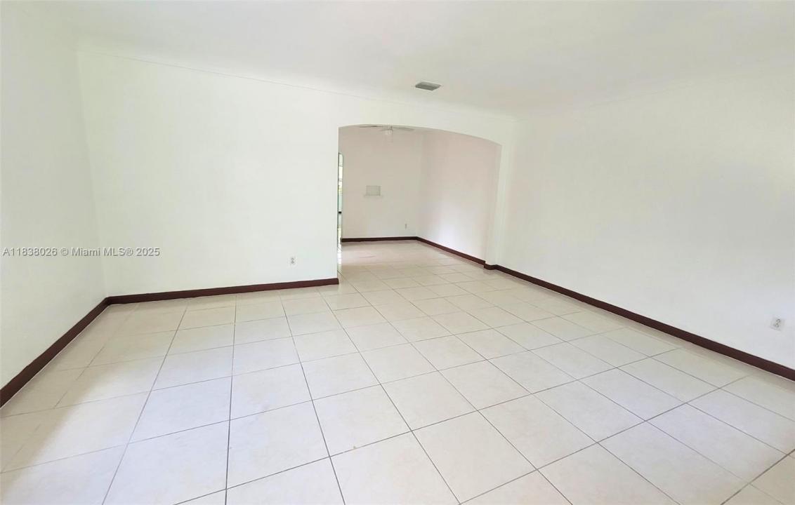 1429 NE 147th St 1429, Miami, Floride 33161, États-Unis