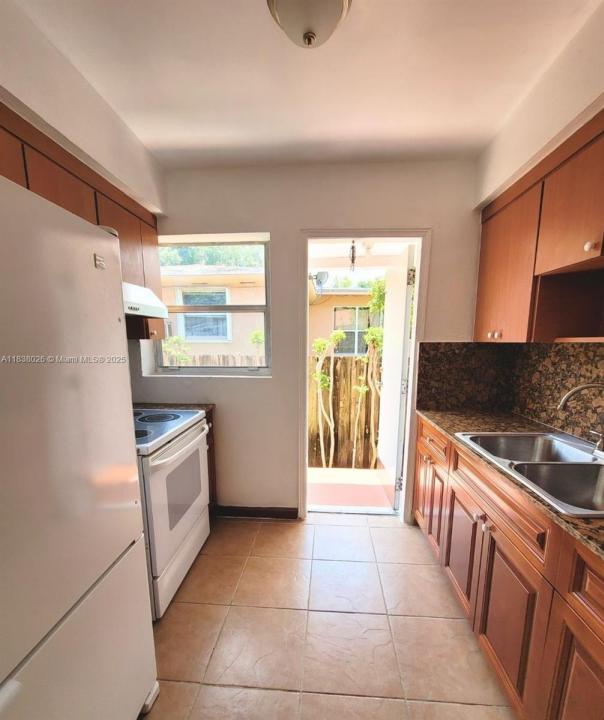 1429 NE 147th St 1429, Miami, Floride 33161, États-Unis