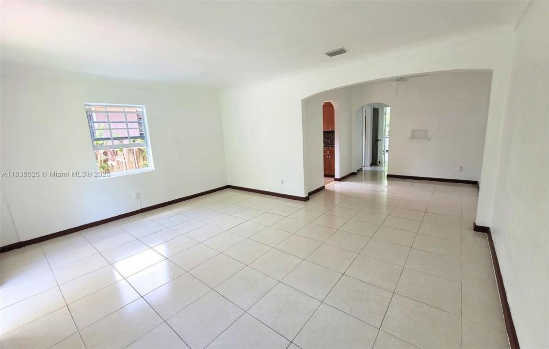 1429 NE 147th St 1429, Miami, Floride 33161, États-Unis