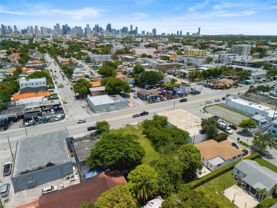 122 NW 22nd Ave, Miami, Florida 33125, Amerika Birleşik Devletleri