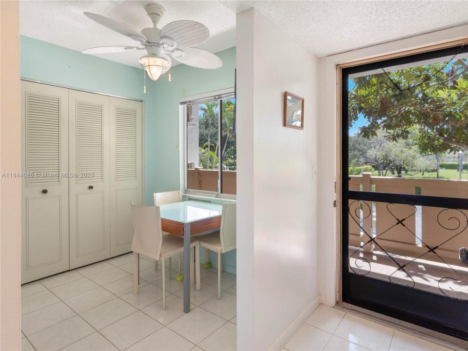 14360 Strathmore Ln 203, Delray Beach, Floryda 33446, USA