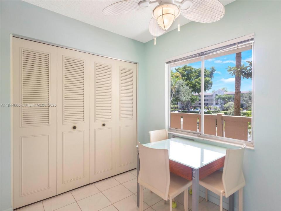 14360 Strathmore Ln 203, Delray Beach, Floryda 33446, USA