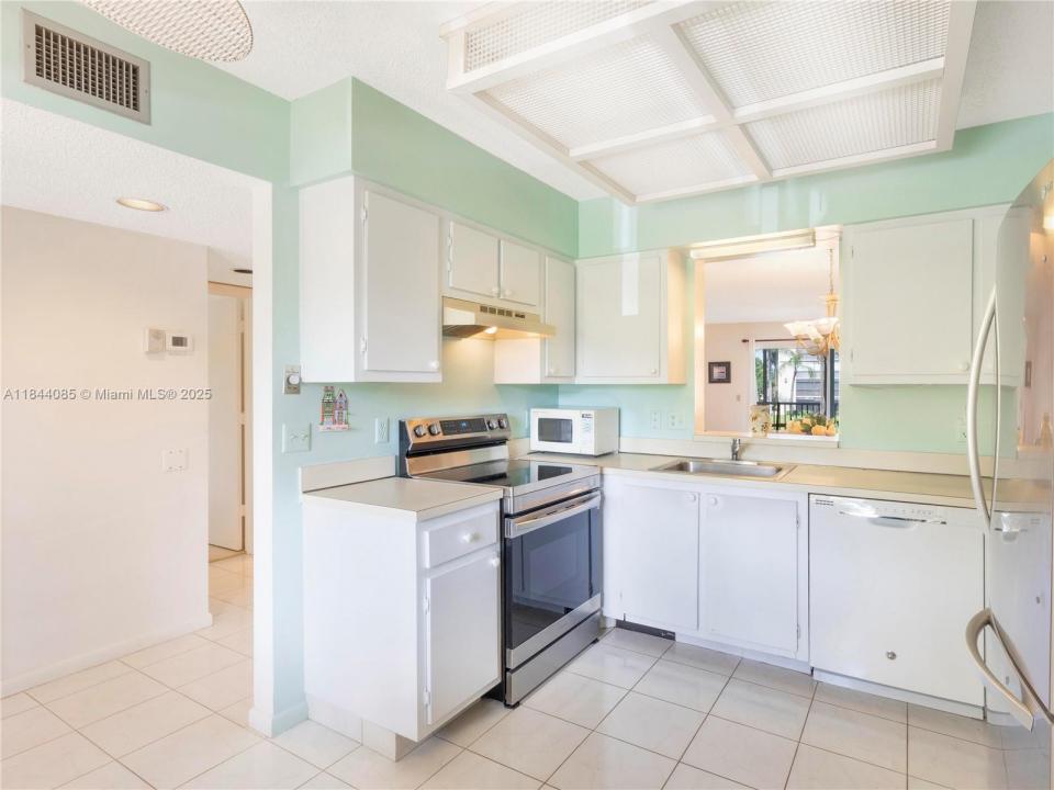 14360 Strathmore Ln 203, Delray Beach, Floryda 33446, USA