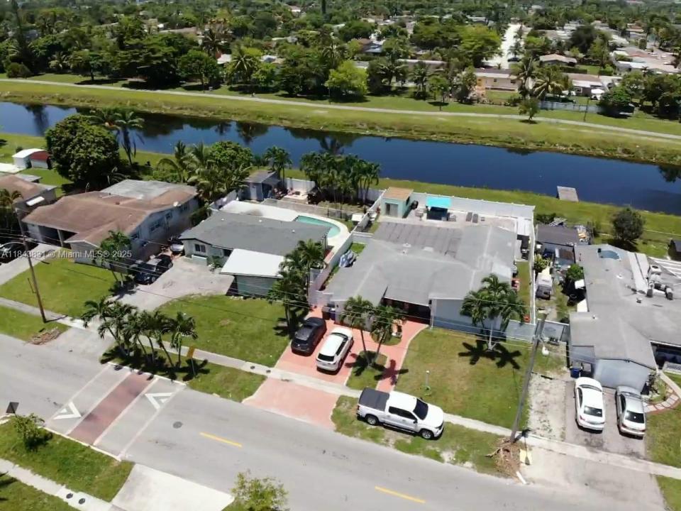 3617 NW 37th St, Lauderdale Lakes, フロリダ 33309, アメリカ合衆国