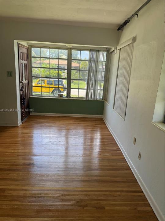 91 W 63rd St, Hialeah, Florida 33012, USA