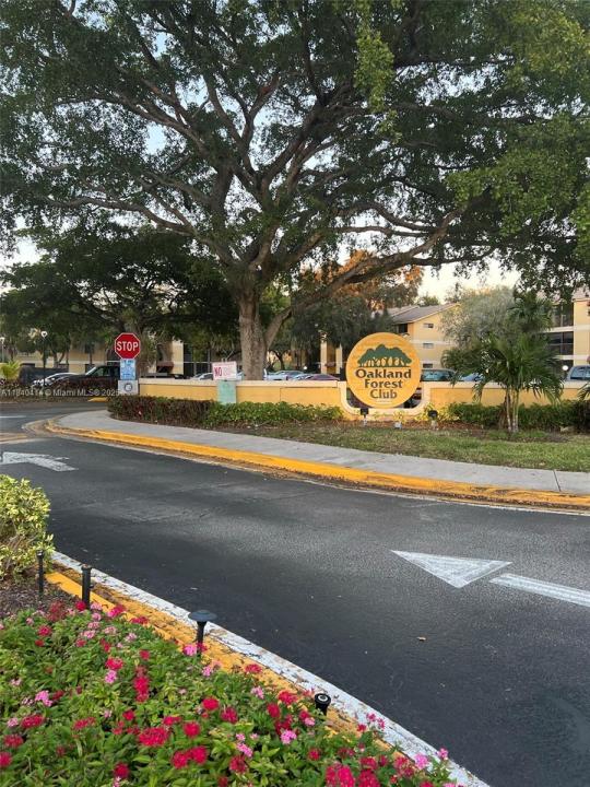 3005 N Oakland Forest Dr 103, Oakland Park, Florida 33309, Estados Unidos