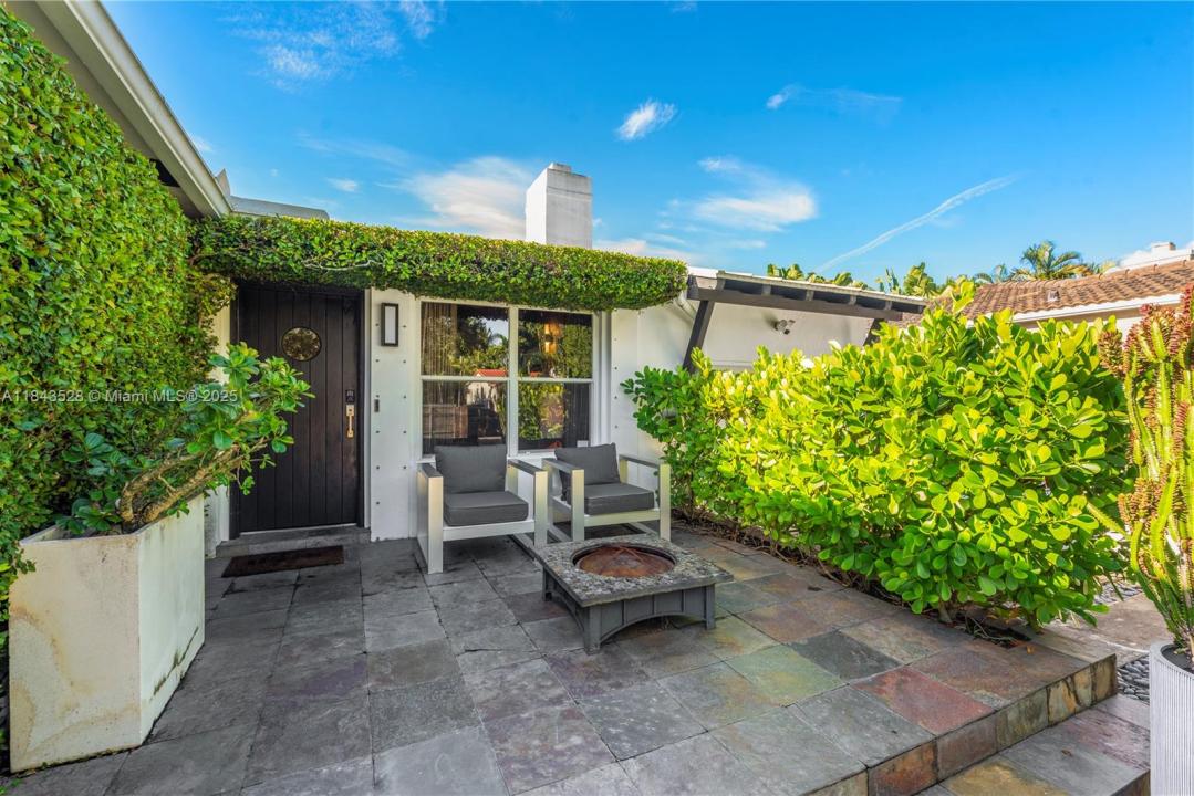 738 NE 72nd Ter, Miami, Florida 33138, Amerika Birleşik Devletleri