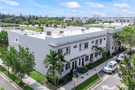 6675 NW 102nd Path, Doral, Florida 33178, USA
