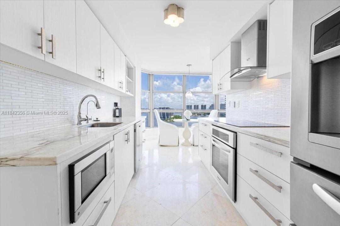 3500 Mystic Pointe Dr 2101, Aventura, 佛罗里达州 33180, 美国