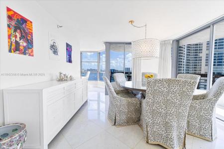 3500 Mystic Pointe Dr 2101, Aventura, Florida 33180, USA