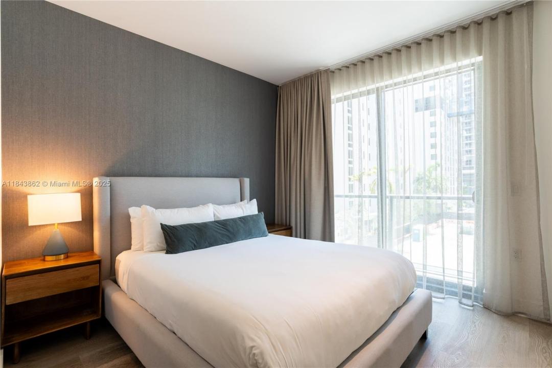 229 SW 9th 2, Miami, Florida 33130, HOA KỲ