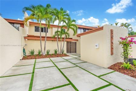 10421 SW 76th St, Miami, Florida 33173, USA