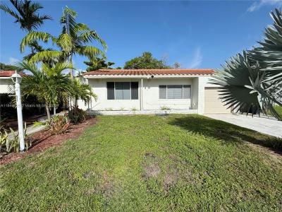 7536 Cutlass Ave, North Bay Village, Florida 33141, USA