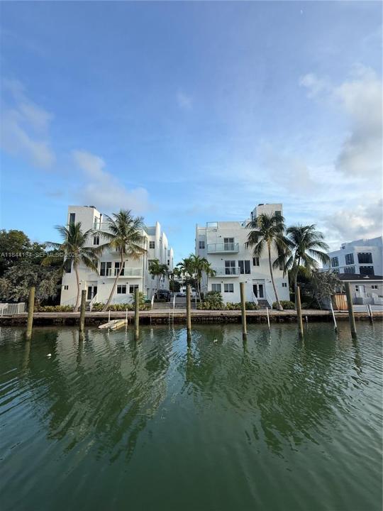 1975 Calais Dr 1, Miami Beach, Floride 33141, États-Unis