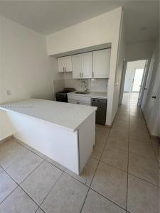 2160 Bay Dr 1-1, Miami Beach, Florida 33141, USA