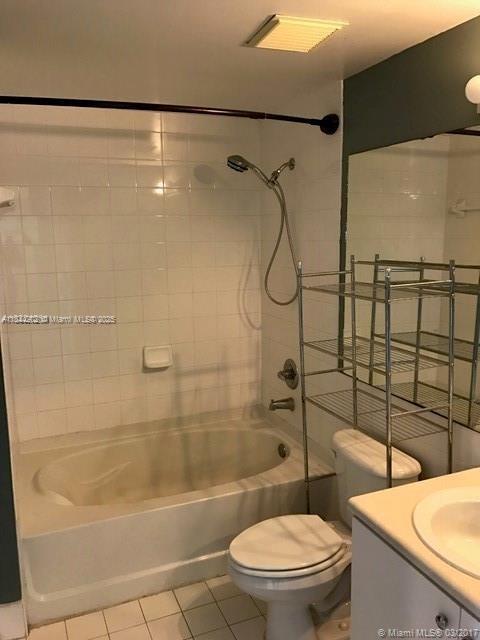 5077 NW 7th St PH11, Miami, Florida 33126