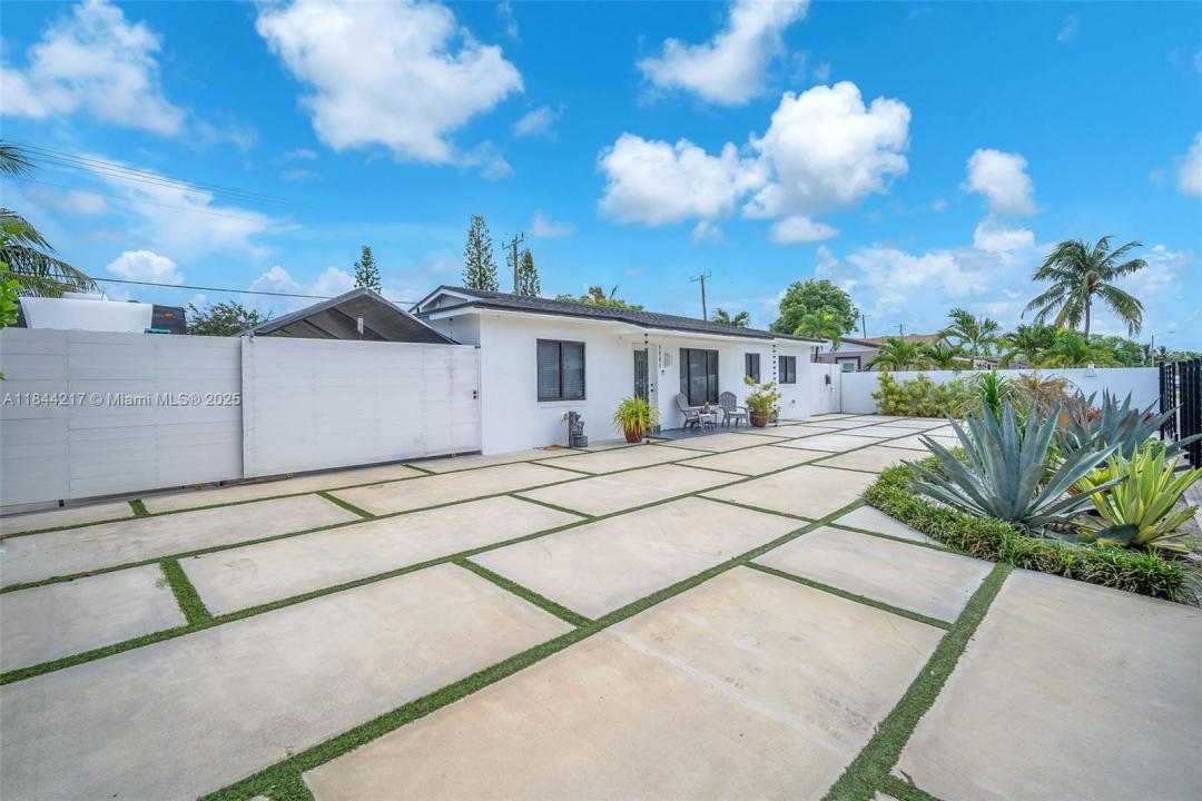 5001 NW 190th St Main, Miami Gardens, Florida 33055