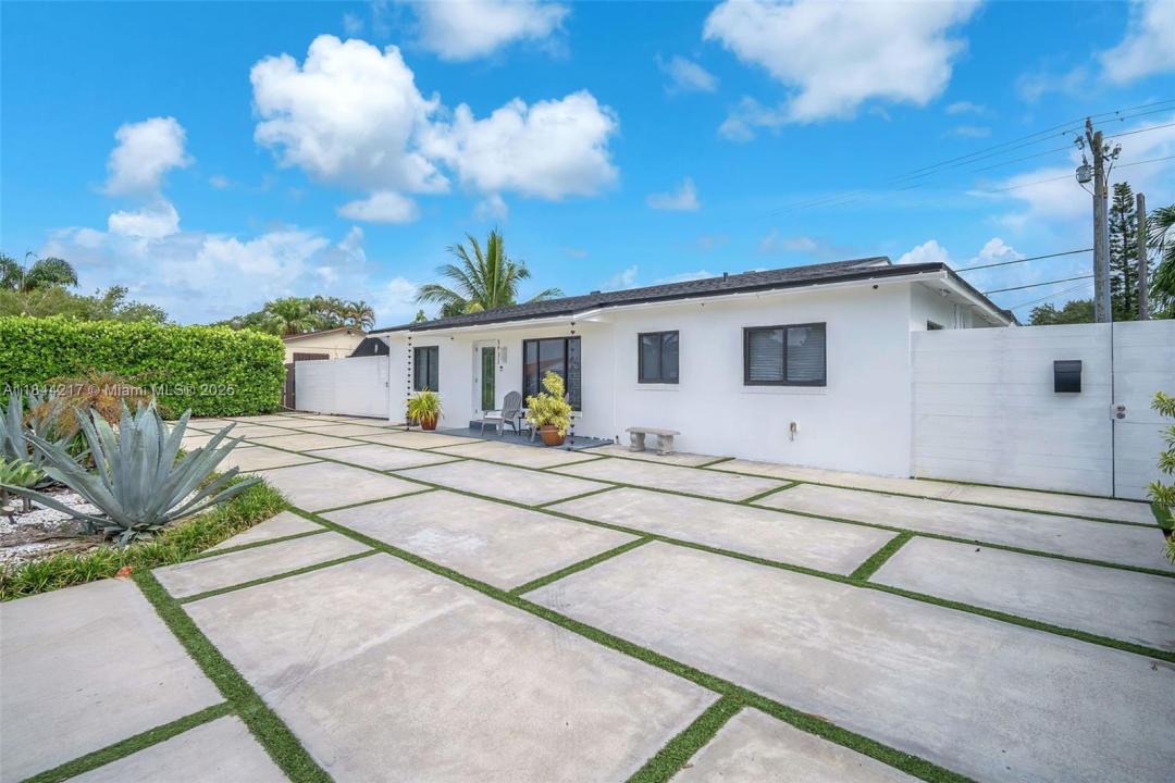 5001 NW 190th St Main, Miami Gardens, Florida 33055