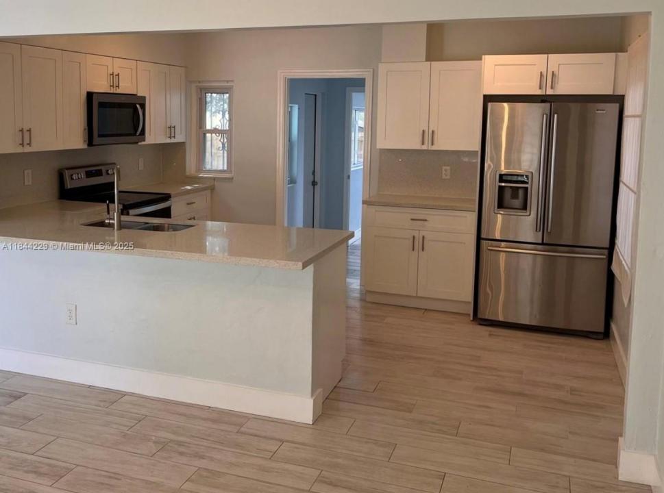 1860 NW 52 St, Miami, Florida 33142, Stati Uniti