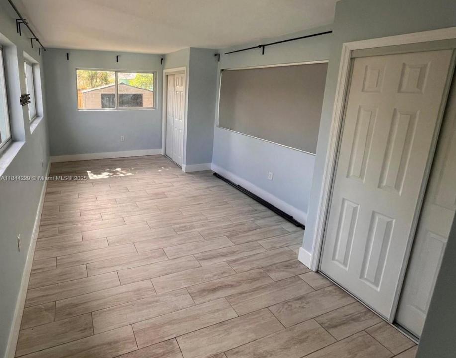 1860 NW 52 St, Miami, Florida 33142, Stati Uniti
