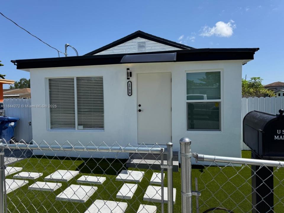 1794 NW 74th Ter, Miami, Florida 33147