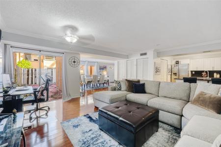 8450 SW 154th Cir Ct 207, Miami, Florida 33193, USA